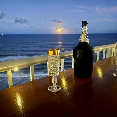 Absolutely Stunning! On The Beach !!! Gold Coast Esterno foto