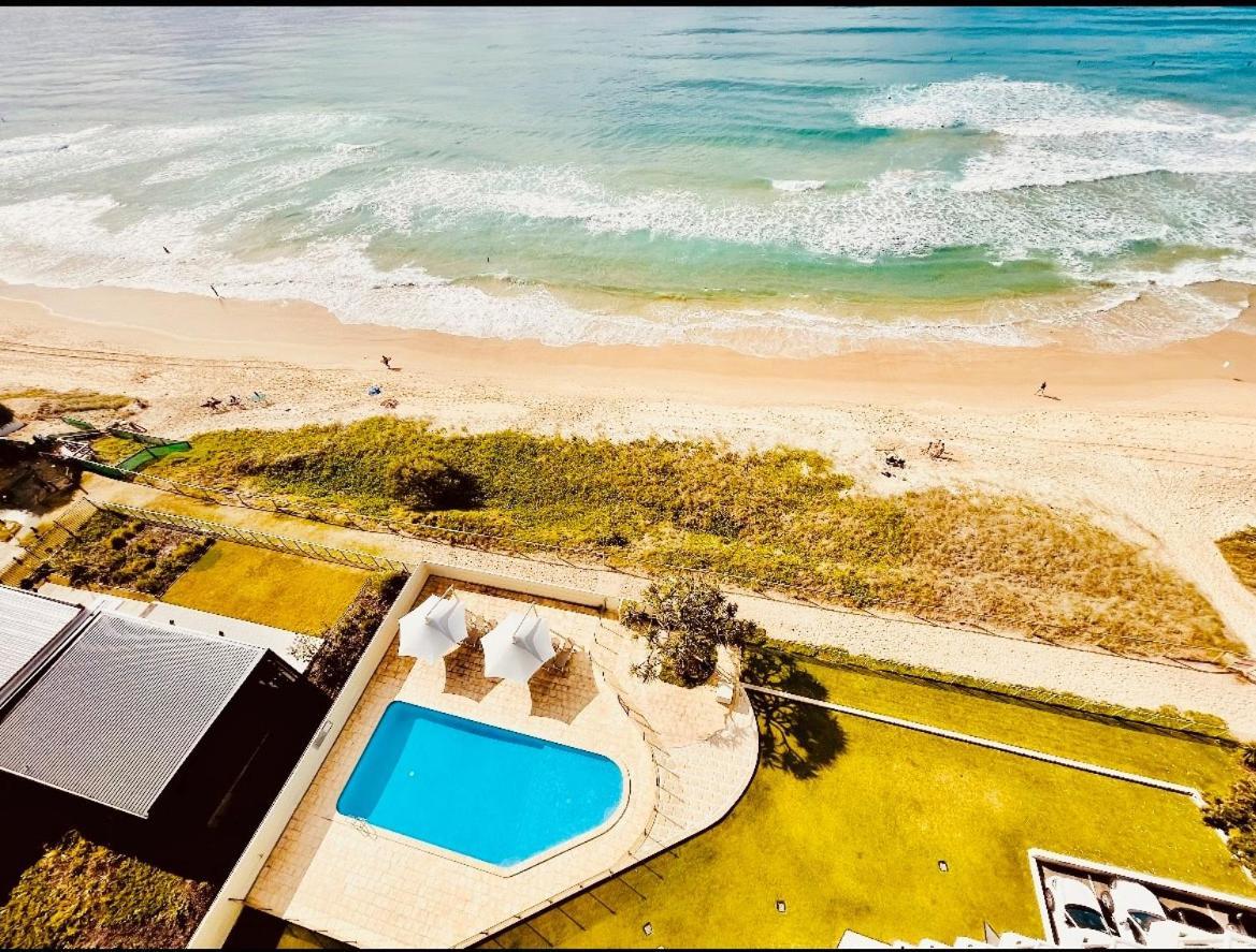 Absolutely Stunning! On The Beach !!! Gold Coast Esterno foto
