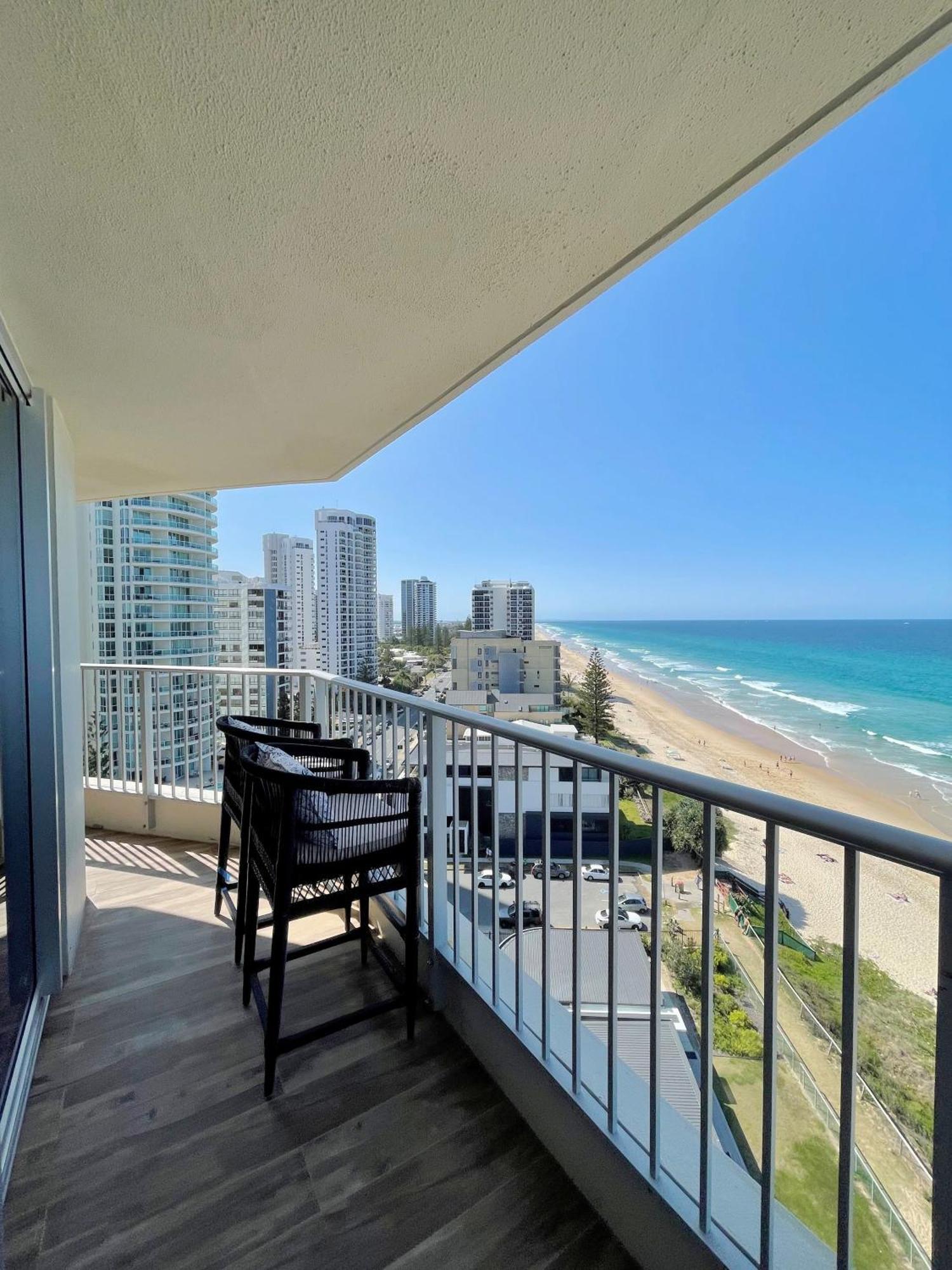 Absolutely Stunning! On The Beach !!! Gold Coast Esterno foto