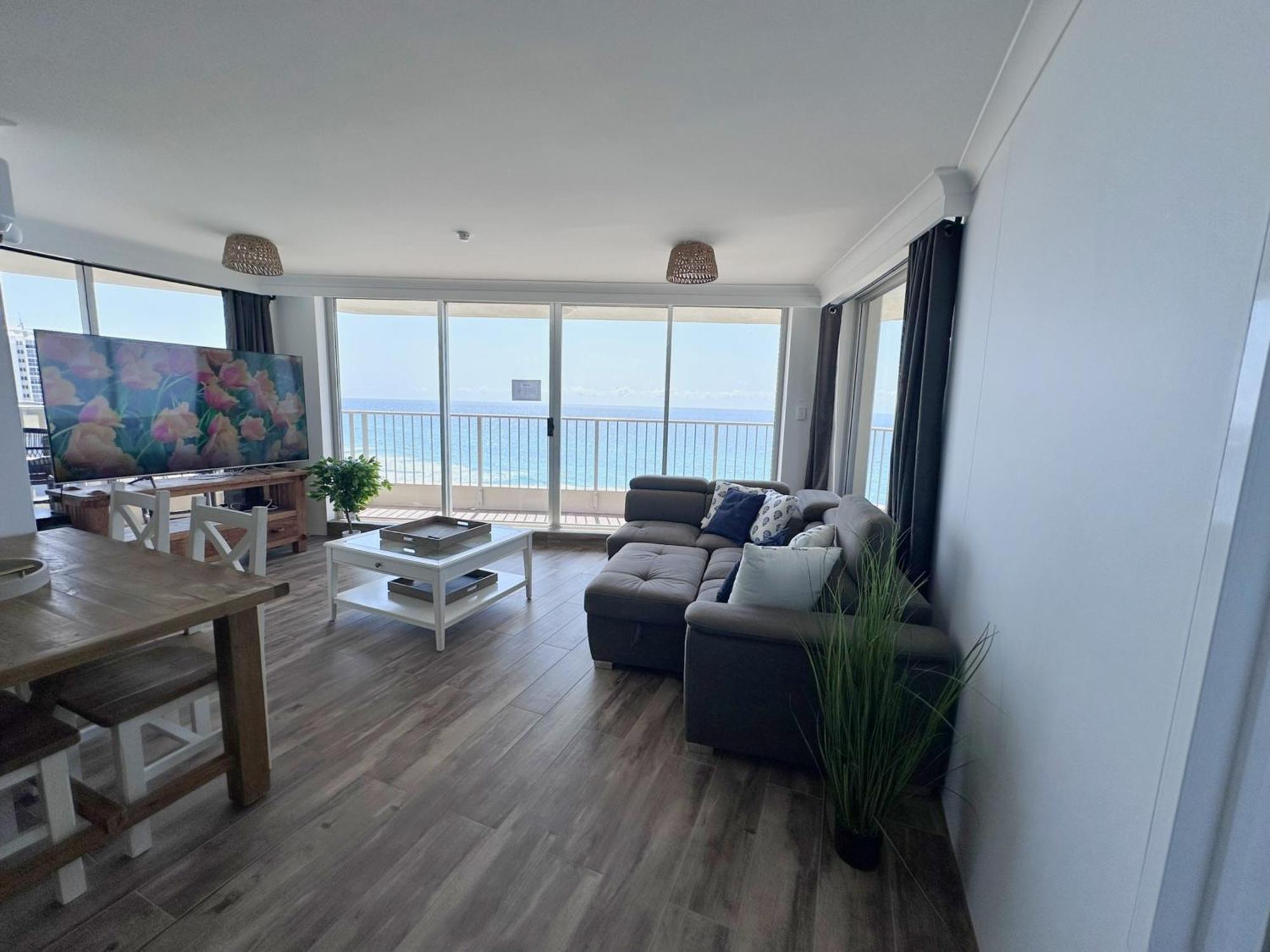 Absolutely Stunning! On The Beach !!! Gold Coast Esterno foto